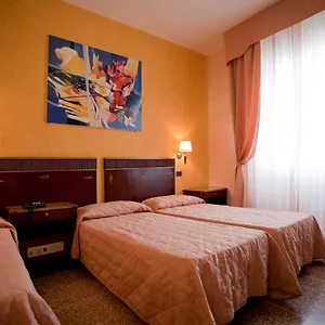 Otel La Pace, Pisa